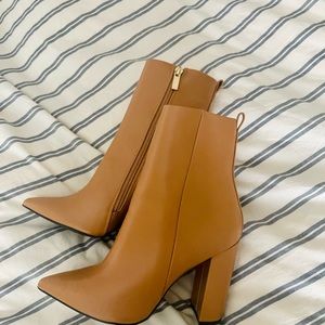 Womens fashion heeled boots camel